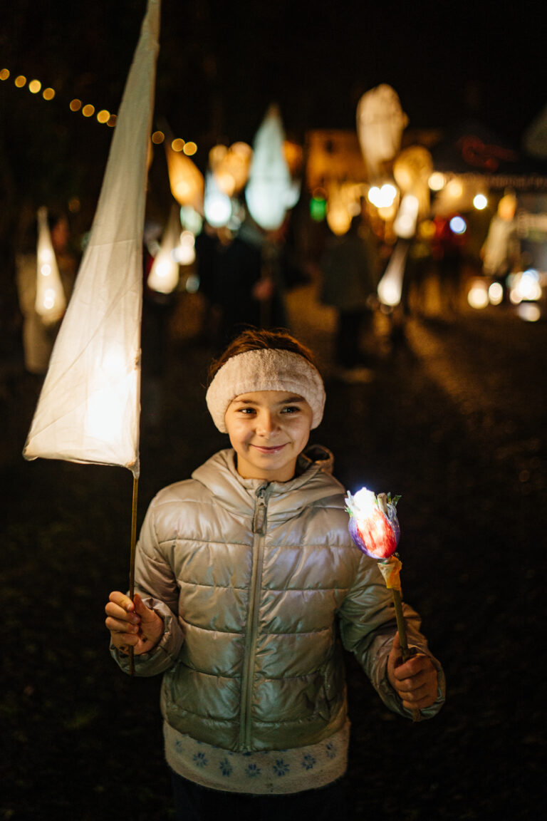 Lantern Walk & Kila COncert (49)
